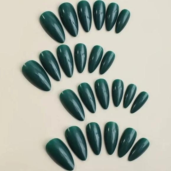 24 Pieces Fake Press On Nails - Picture 3 of 6